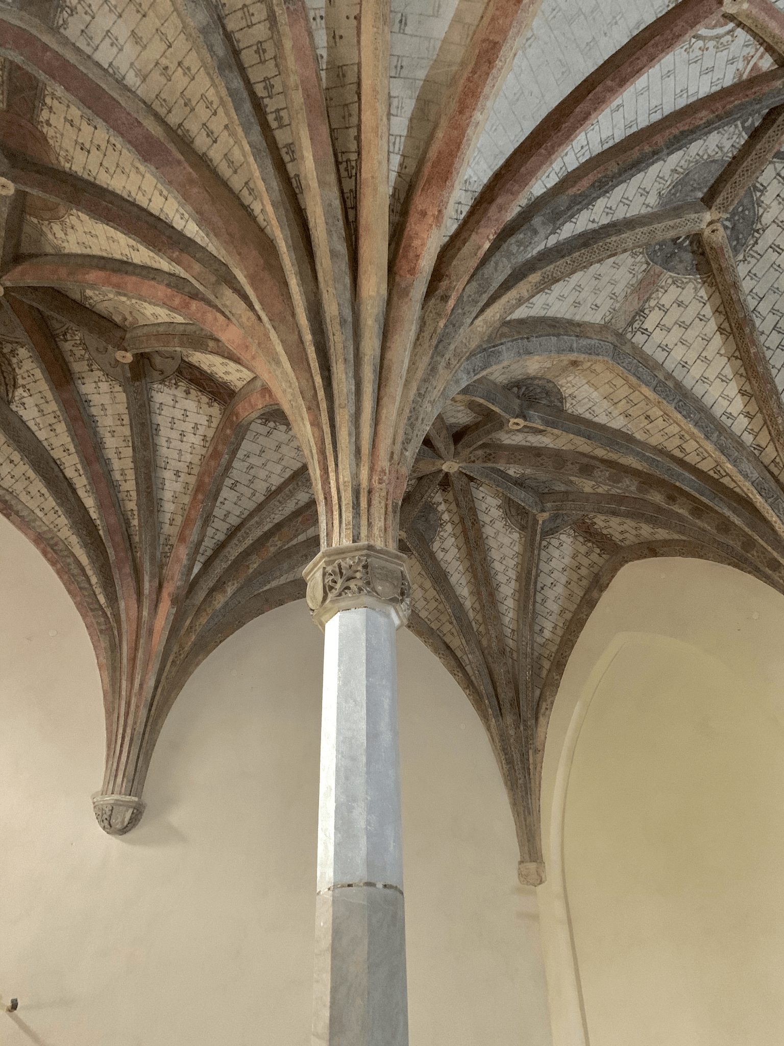 Restauration de Monuments historiques à Toulouse - Musée des Augustins (31) – Réfection des enduits des salles gothiques